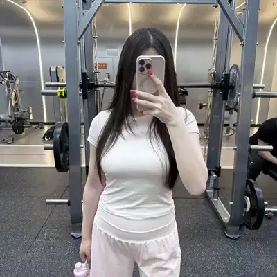 钟飞